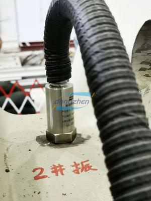 垂直方向安装测振